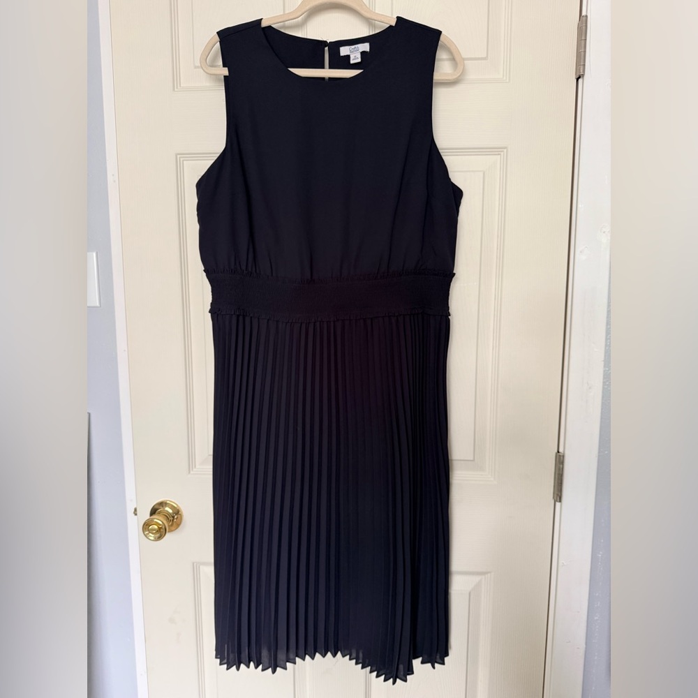 croft & barrow Black Sleeveless Pleated Midi Dress